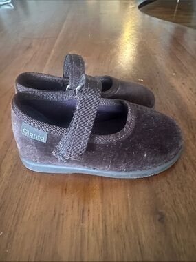 Cienta Brown Velvet Mary Jane Toddler Shoes